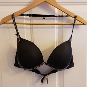 Victoria's Secret - Halter Push Up Bra - 38C